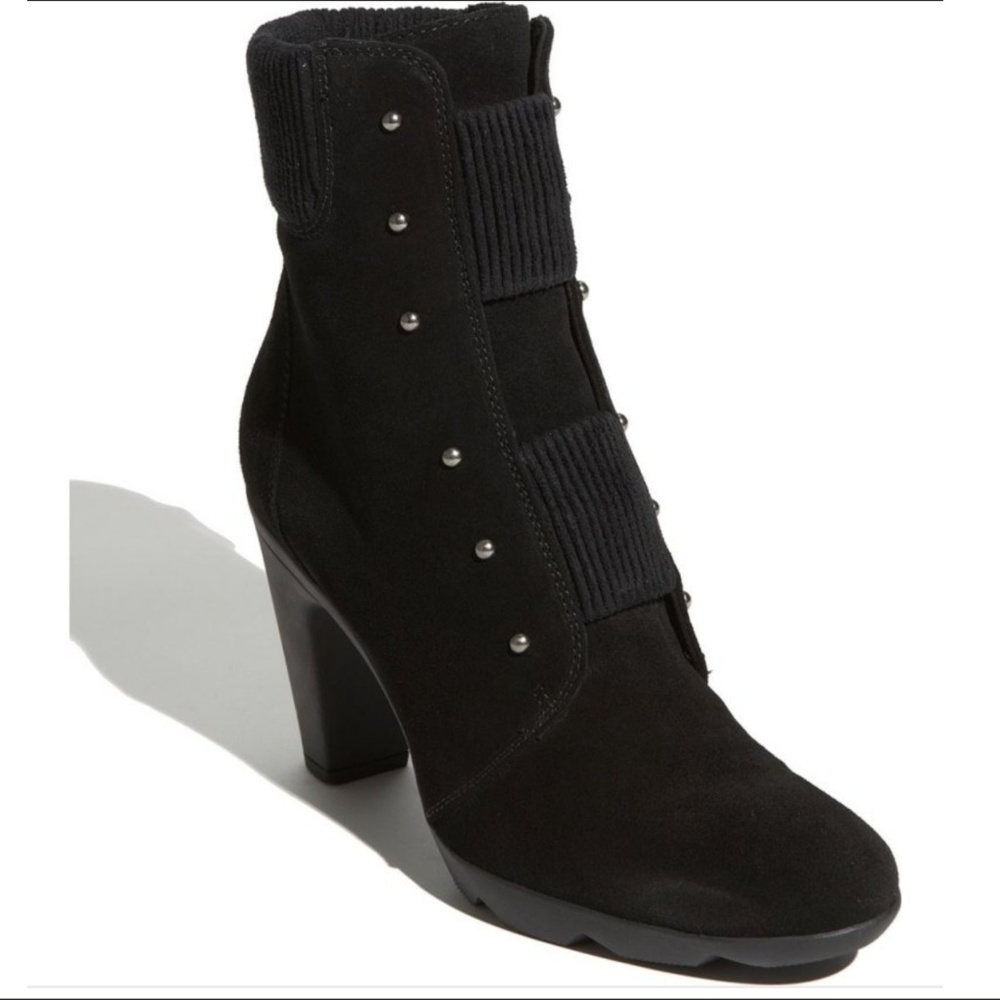 Aquatalia Black Ankle Booties Sleek Design